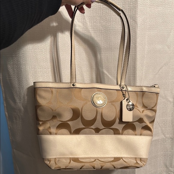 Coach | Bags | Coach Tan And Cream Patterned Tote Bag | Poshmark